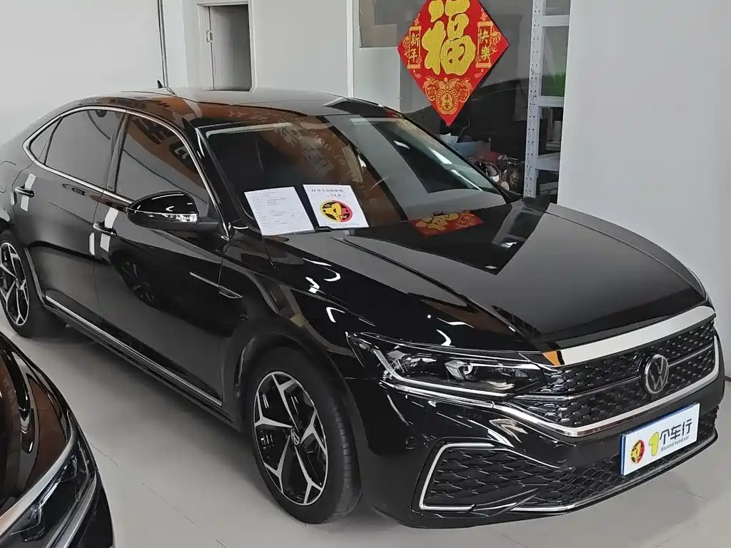Volkswagen Passat 2023