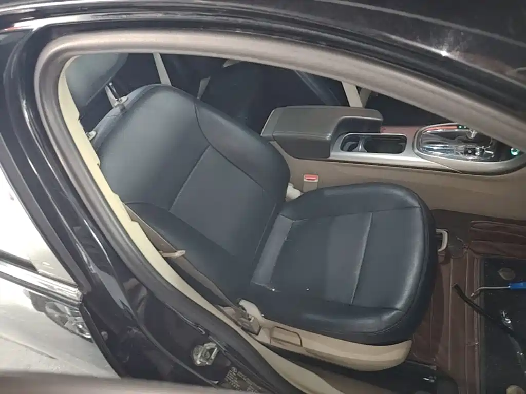 Chevrolet Malibu — миниатюра 25