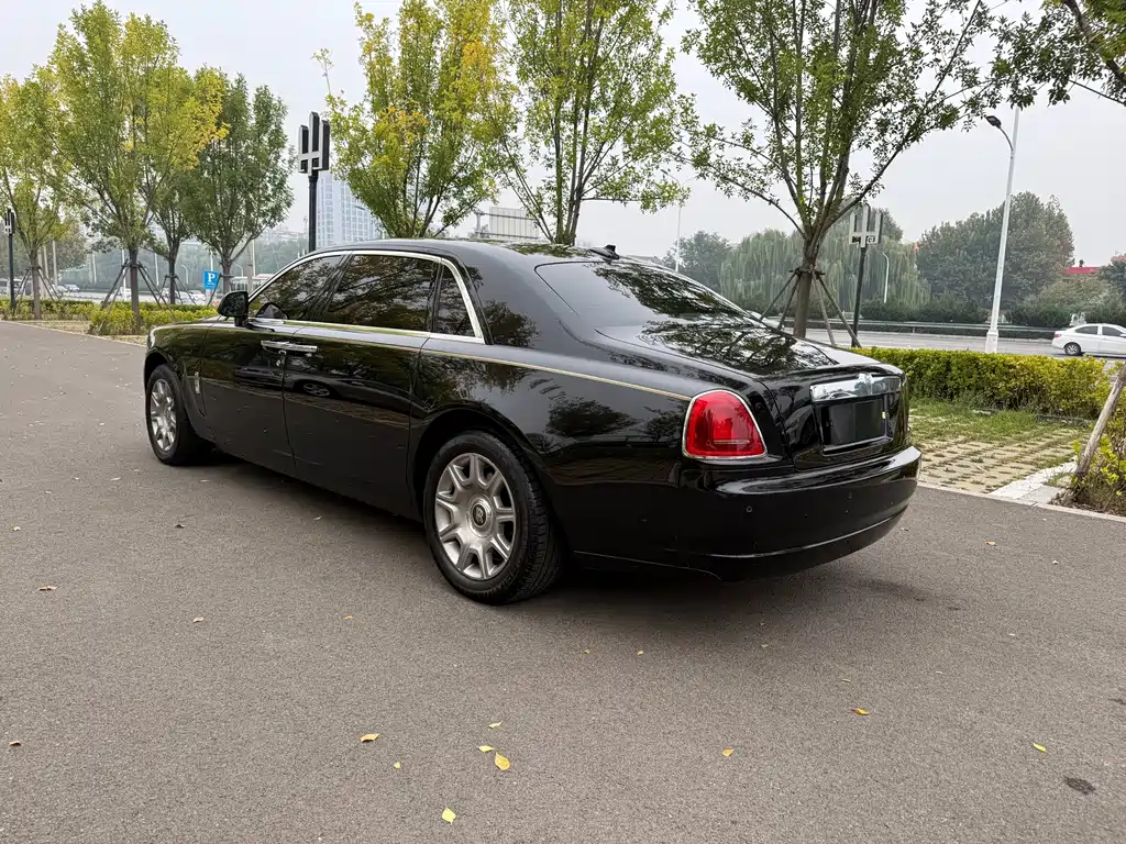 Rolls-Royce Ghost — миниатюра 15