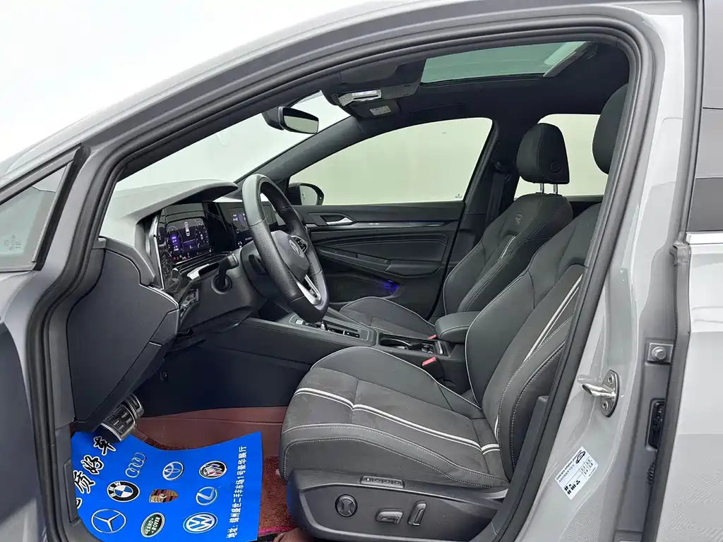 Volkswagen Golf — миниатюра 10