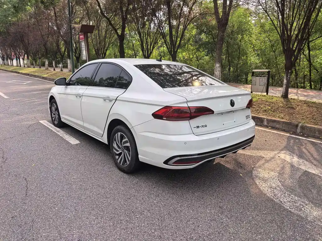 Volkswagen Bora — миниатюра 7