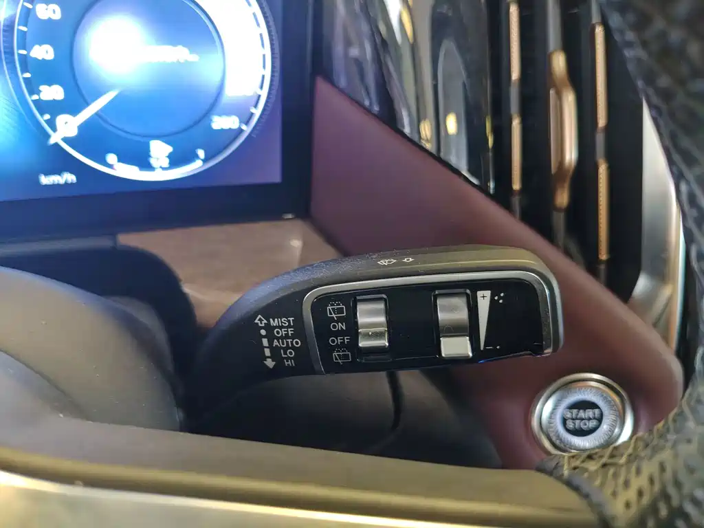 Hongqi Hongqi HS7 — миниатюра 15