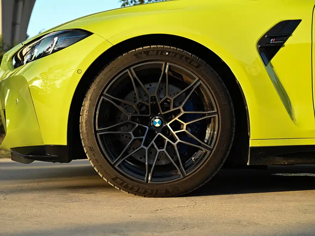 BMW M4 — миниатюра 19