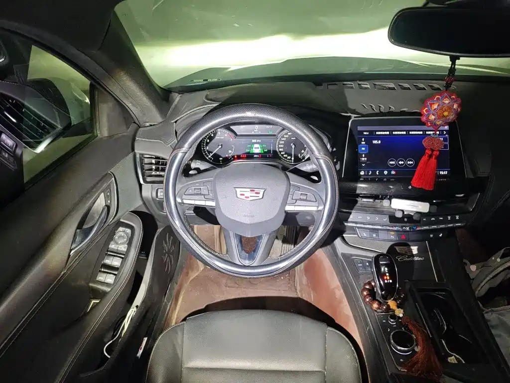 Cadillac CT5 — миниатюра 6