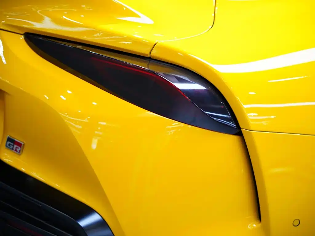 Toyota Supra — миниатюра 8