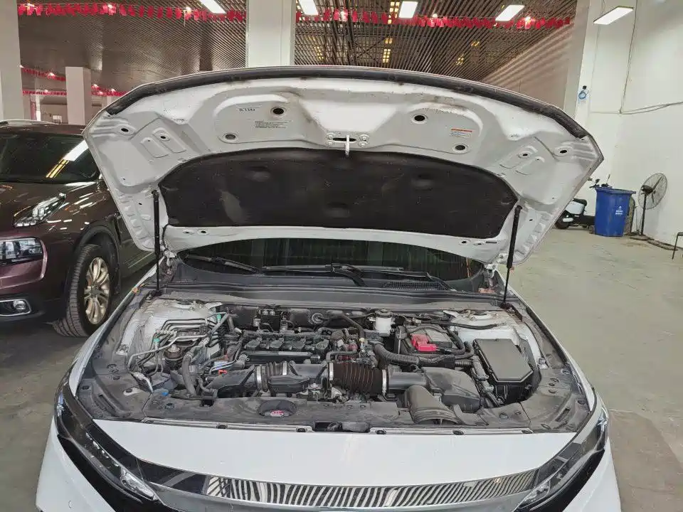 Honda Accord — миниатюра 11
