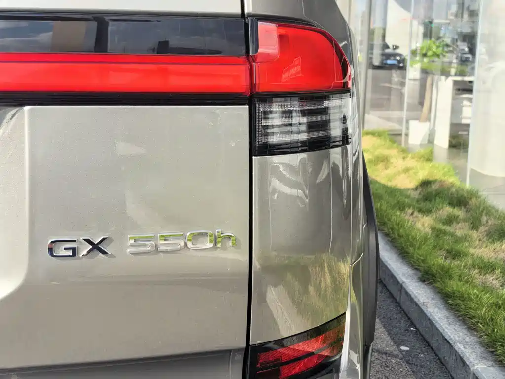Lexus GX — миниатюра 8