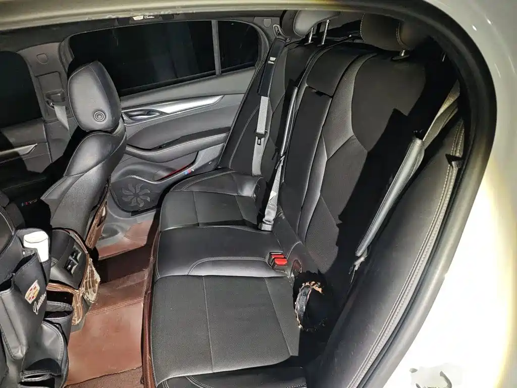 Cadillac CT5 — миниатюра 13