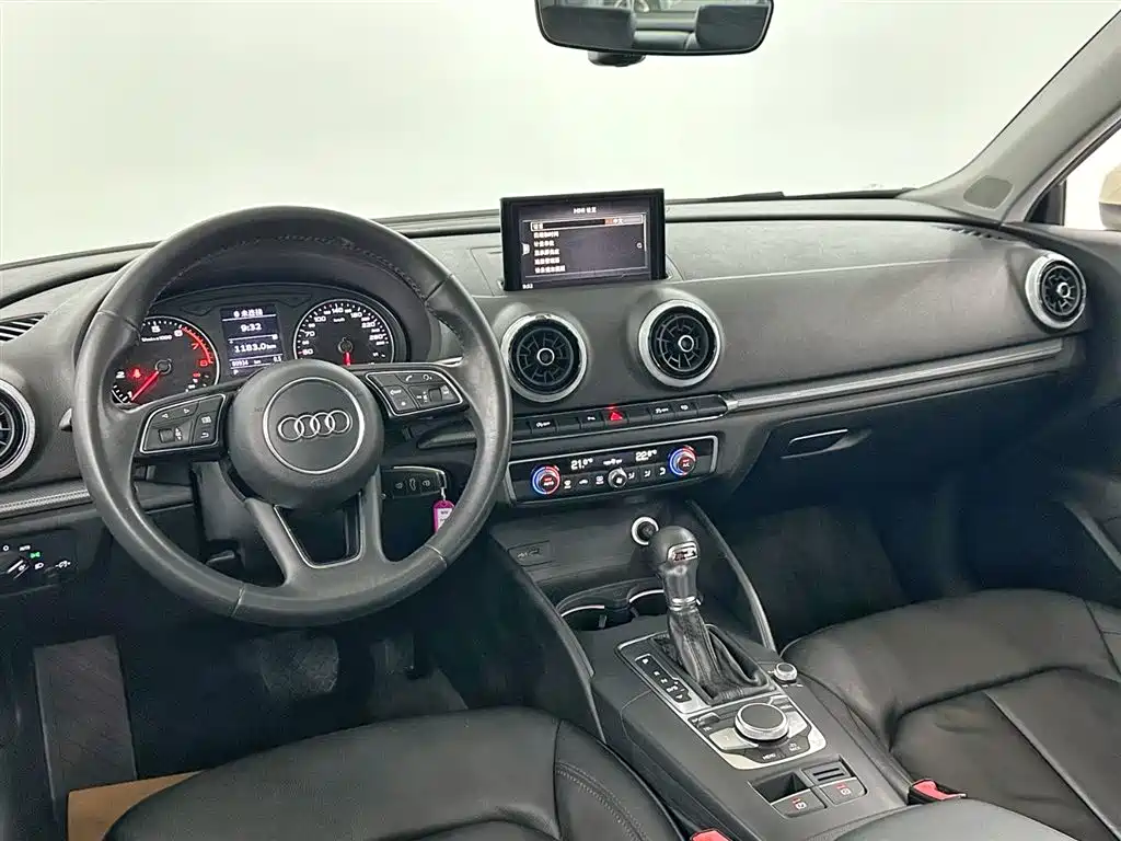 Audi A3 2018 30 Sportback 35 TFSI