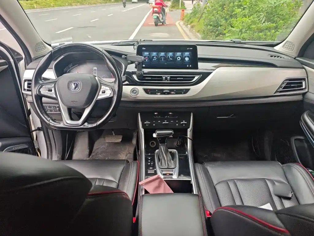 Changan CS75 — миниатюра 10