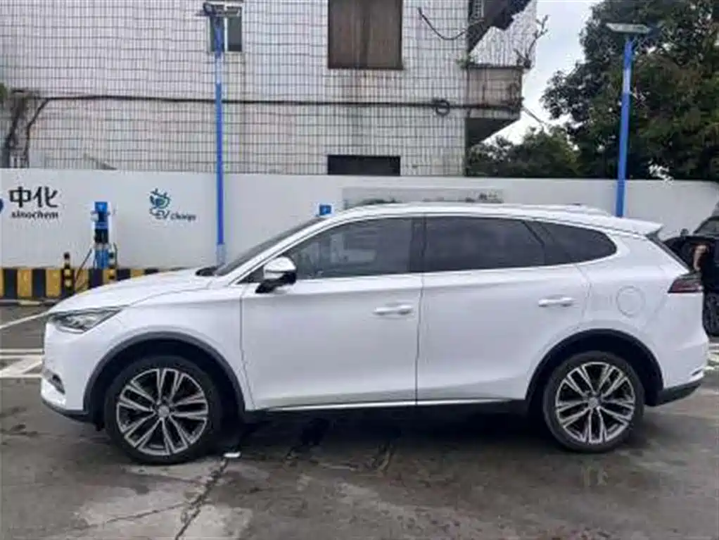 BYD Tang — миниатюра 3