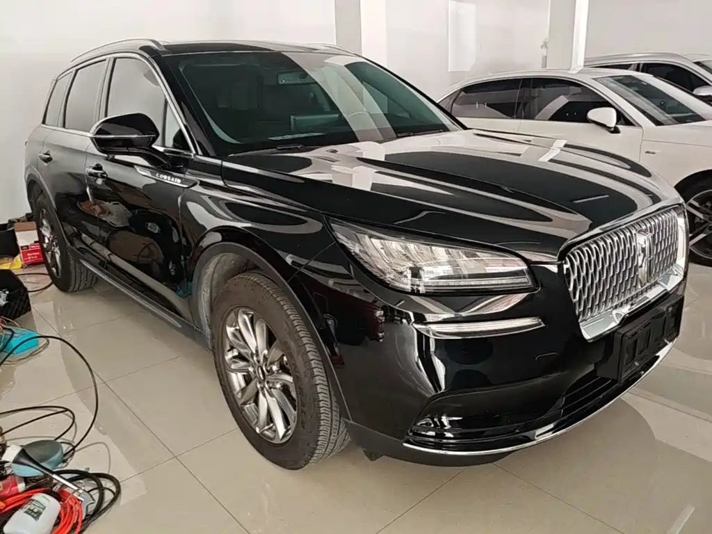 Lincoln Corsair — миниатюра 4