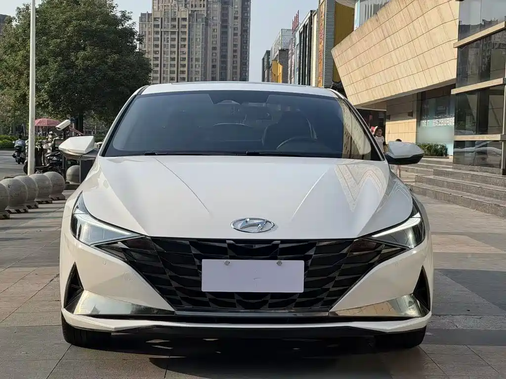 Hyundai Elantra — миниатюра 4