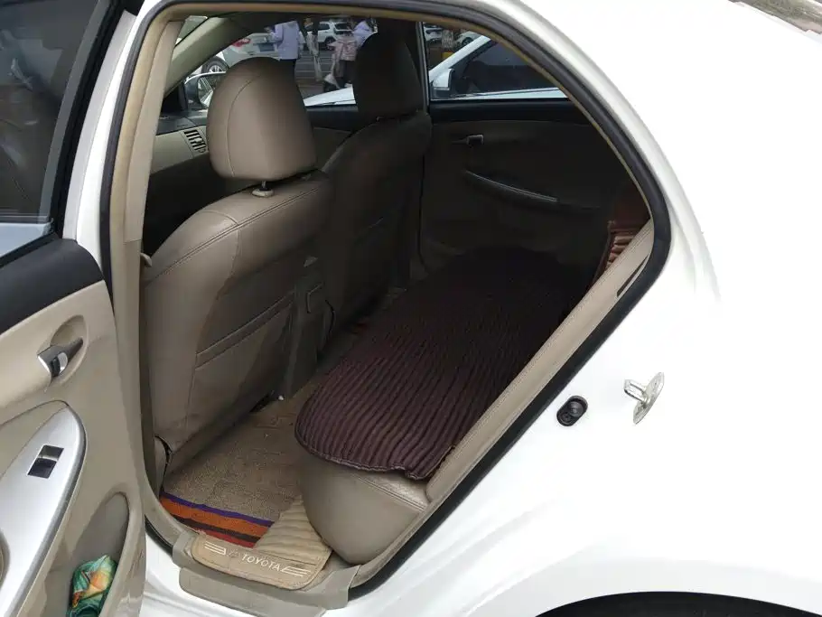 Toyota Corolla — миниатюра 11