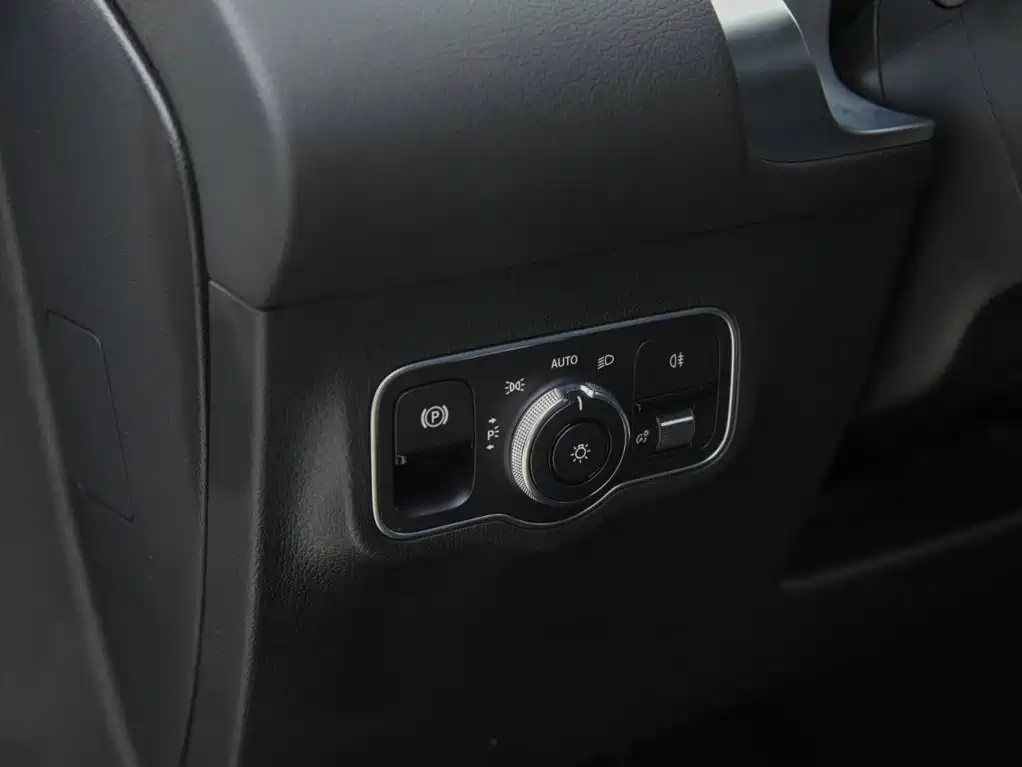 Mercedes-Benz GLB — миниатюра 15