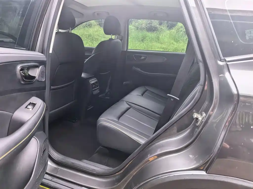 Roewe RX5 — миниатюра 12