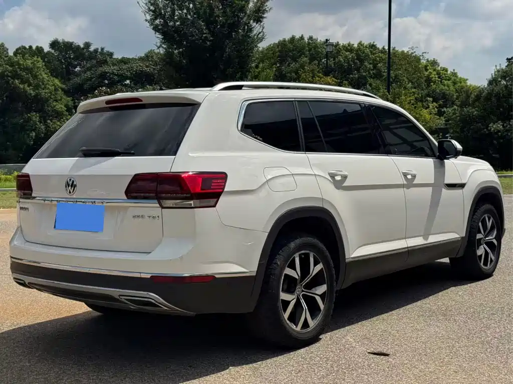 Volkswagen Teramont — миниатюра 7