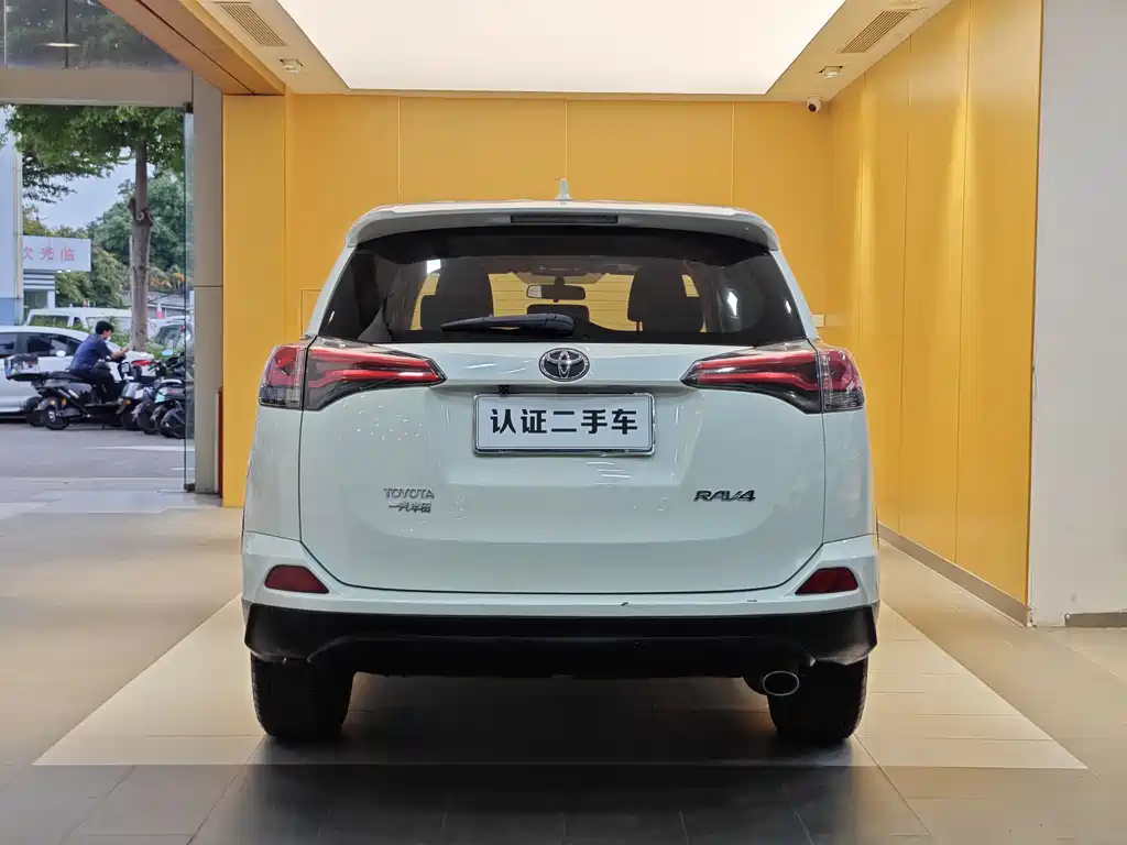 Toyota RAV4 — фотографии объявления, Фото 27