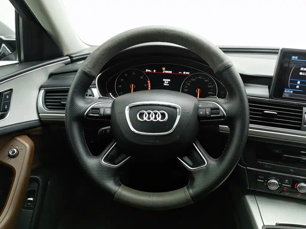 Audi A6L — миниатюра 11