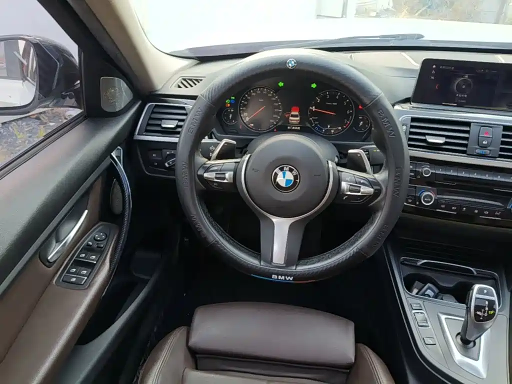 BMW 3 Series — миниатюра 11