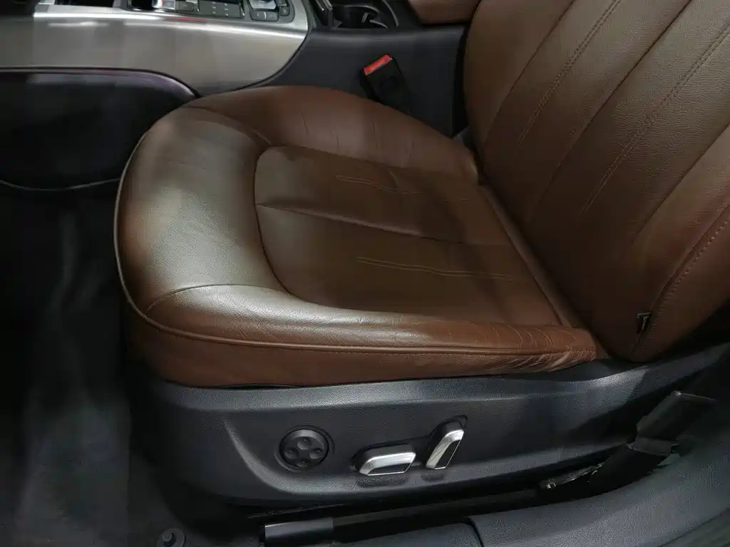 Audi A6L — миниатюра 20