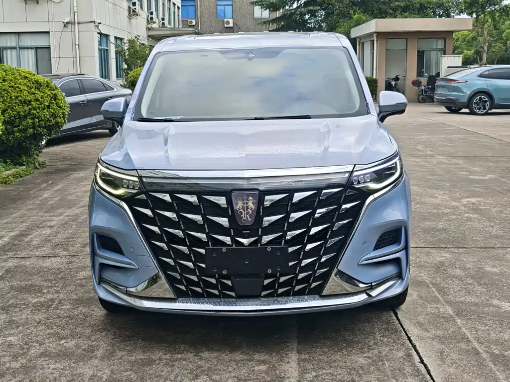 Roewe iMAX8 New Energy — миниатюра 2