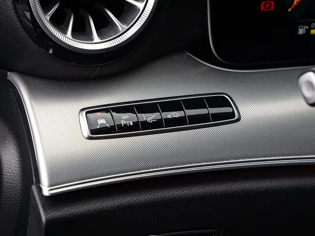 MERCEDES-BENZ E CLASS AMG