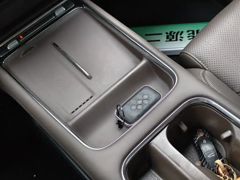 Wuling Звездный свет 730 Новая энергия — миниатюра 12