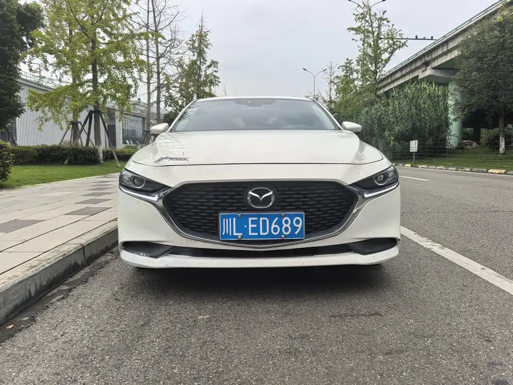 Mazda 3 Axela — миниатюра 2