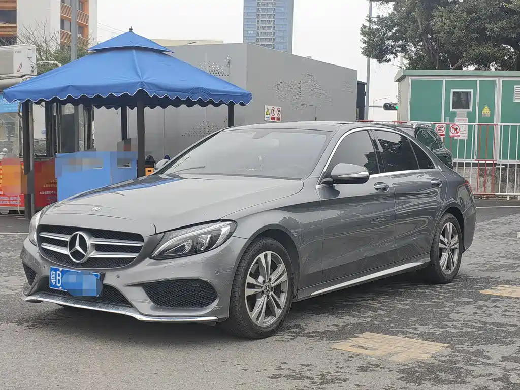 Mercedes-Benz C-Class 2018