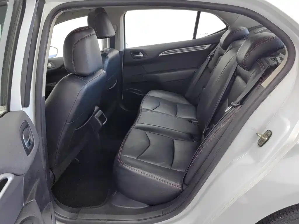 Citroen C4L — миниатюра 15