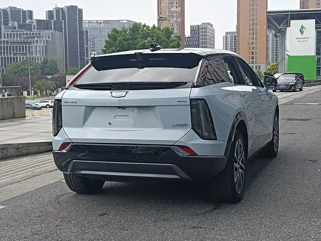 Cadillac IQ — миниатюра 8