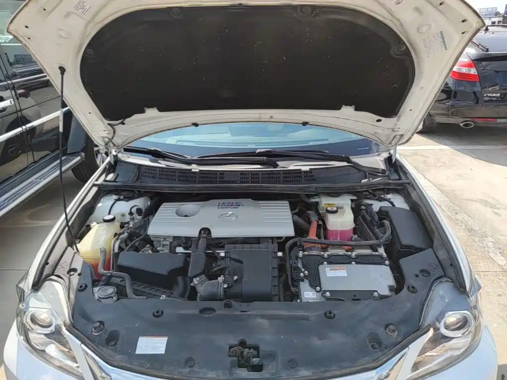 Lexus CT — миниатюра 20