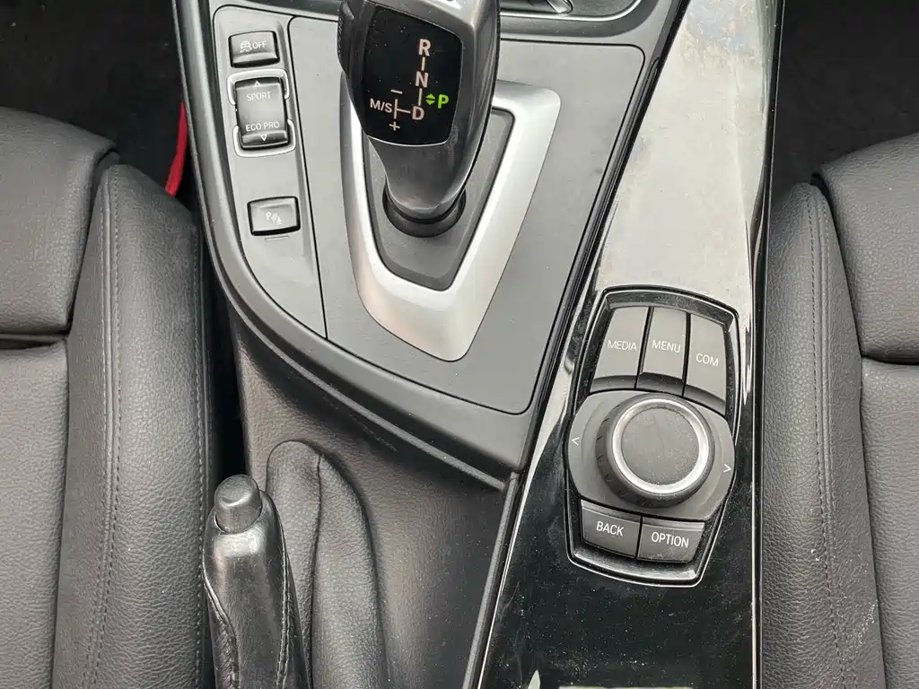 BMW 3 Series — миниатюра 9