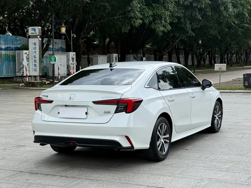 Honda Integra — миниатюра 6