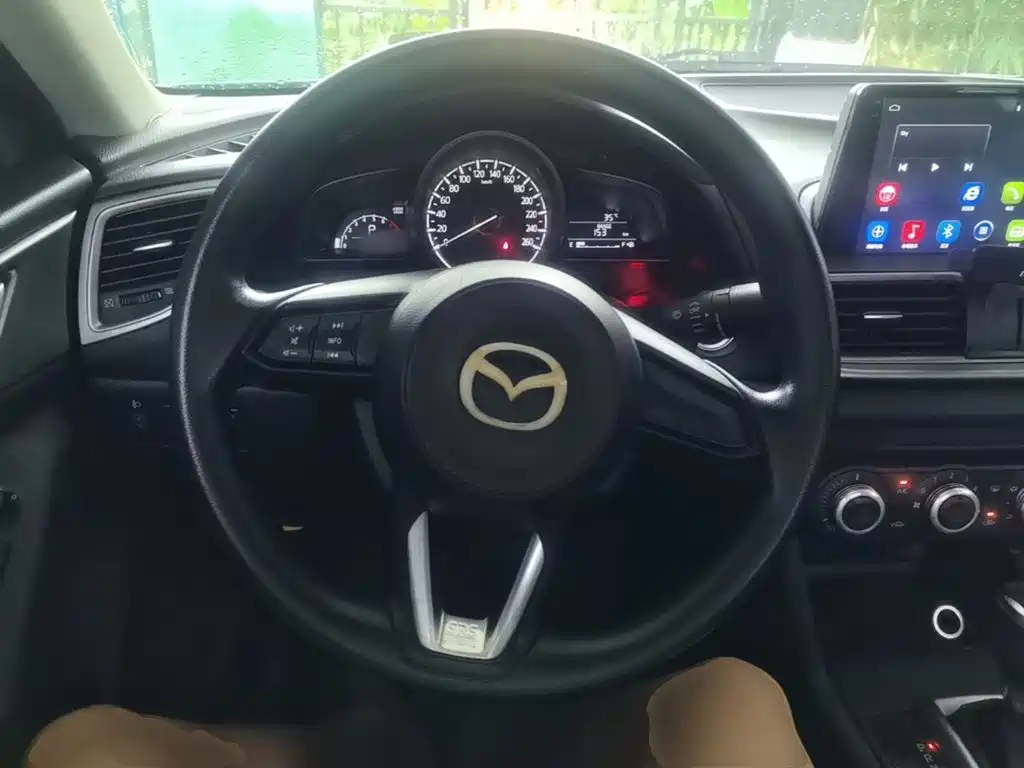 Mazda 3 Axela — миниатюра 11