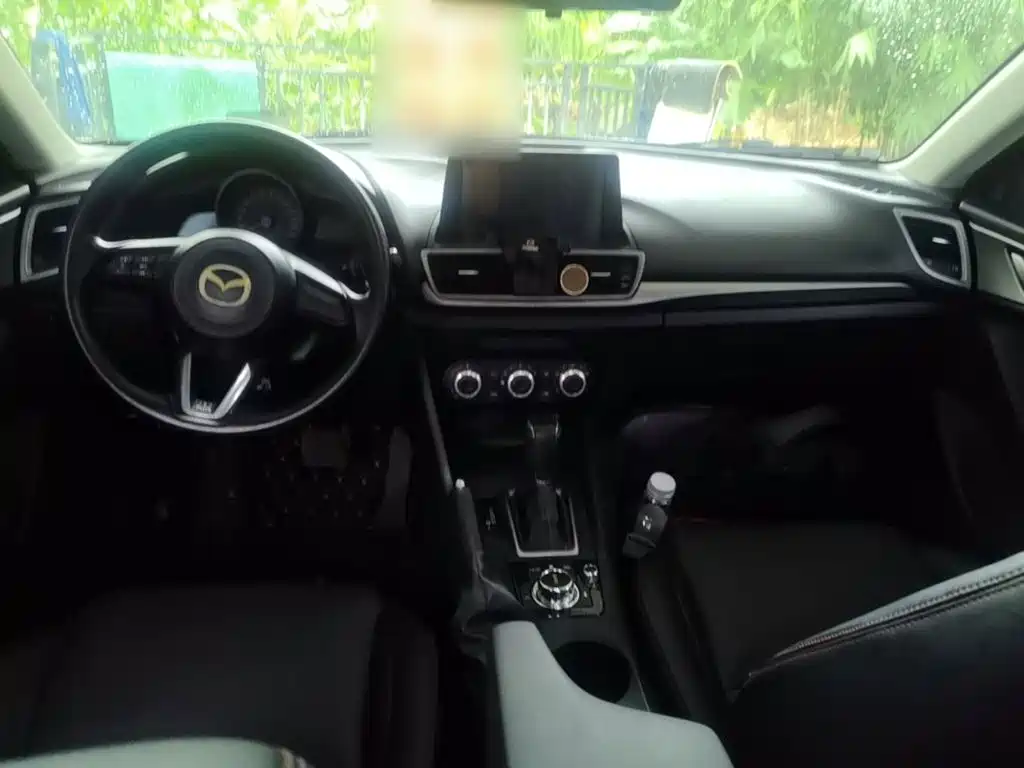 Mazda 3 Axela — миниатюра 10