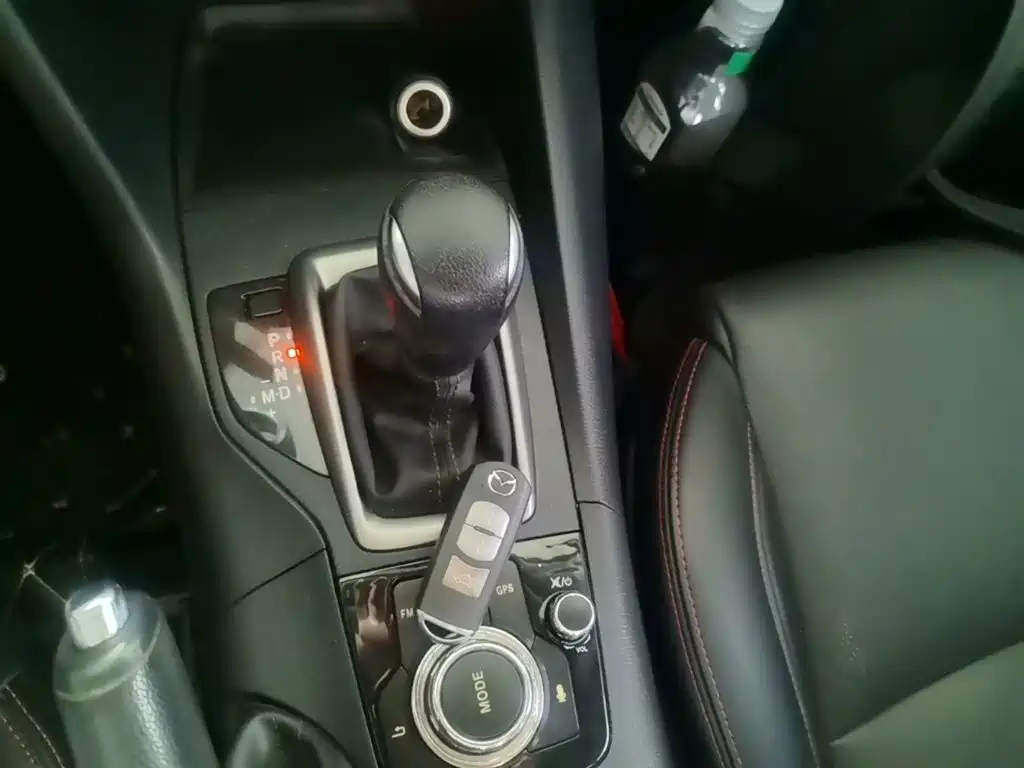 Mazda 3 Axela — миниатюра 14