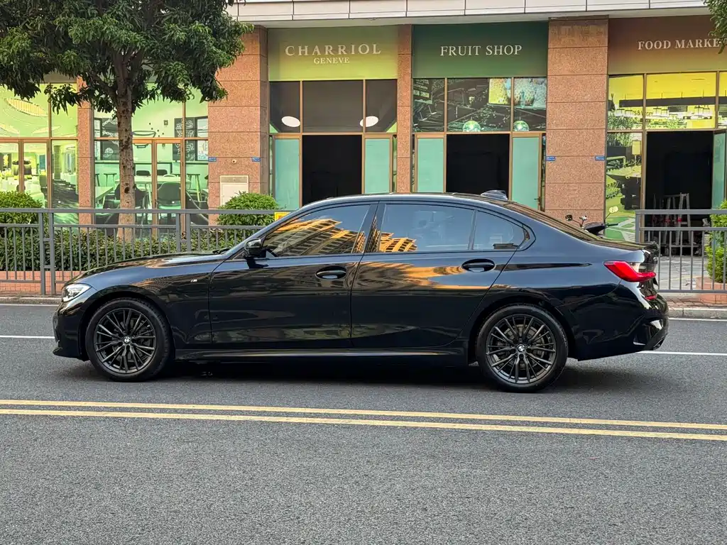 BMW 3 Series — миниатюра 26