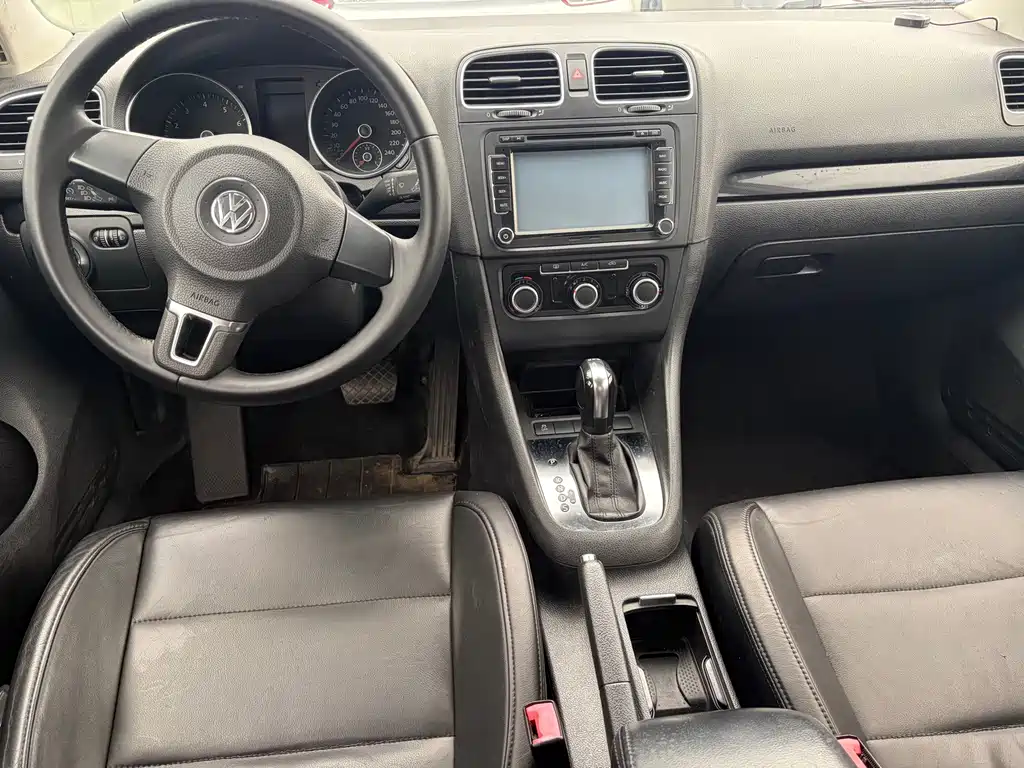 Volkswagen Golf — миниатюра 6