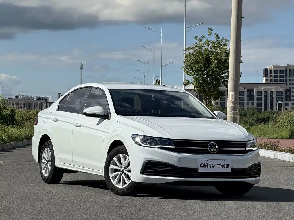 Volkswagen Bora — миниатюра 3