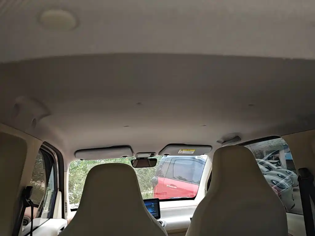 Wuling MINIEV — миниатюра 18