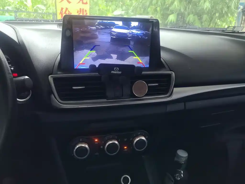 Mazda 3 Axela — миниатюра 13