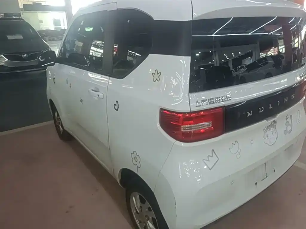 Wuling MINIEV — миниатюра 5