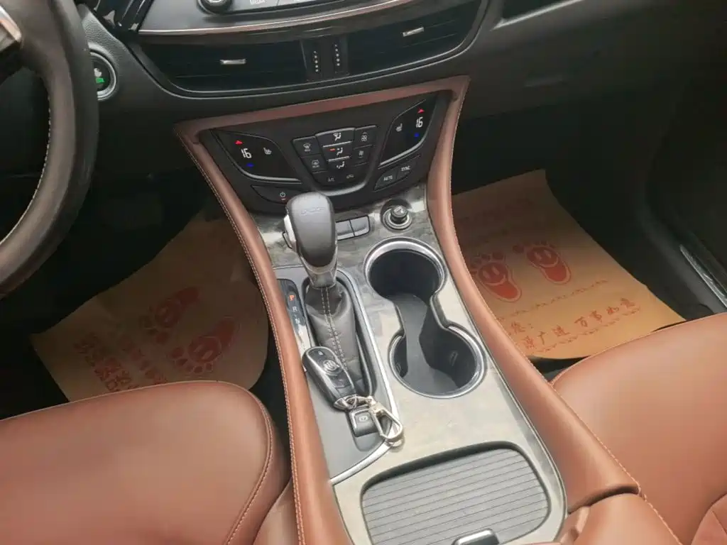 Buick Envision Plus — миниатюра 14