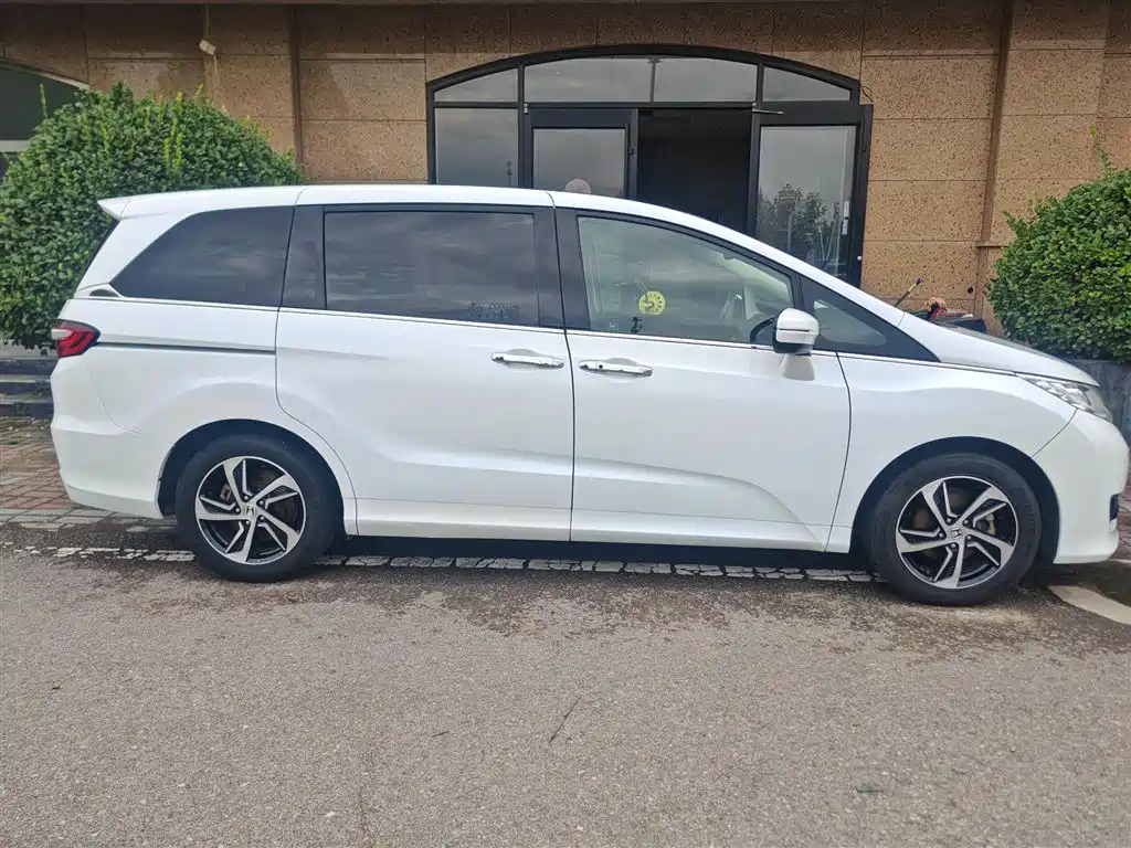 Honda Odyssey — миниатюра 4
