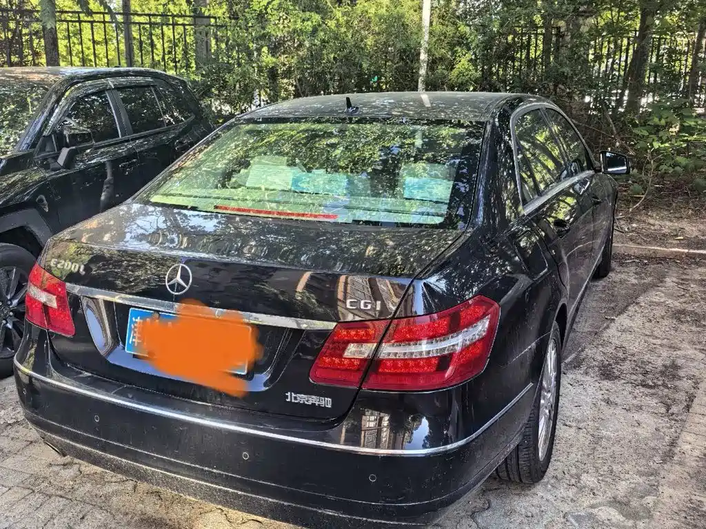 Mercedes-Benz E-Class — миниатюра 5