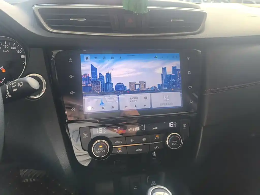 Nissan Qashqai — миниатюра 13