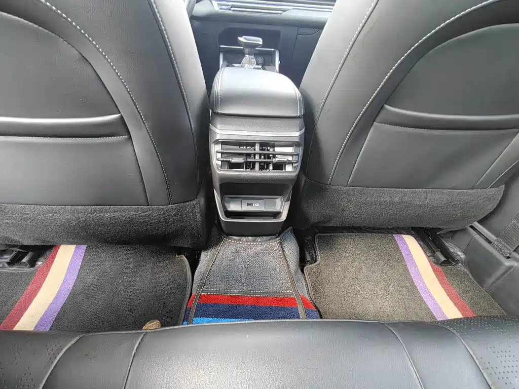 Geely Emgrand — миниатюра 8