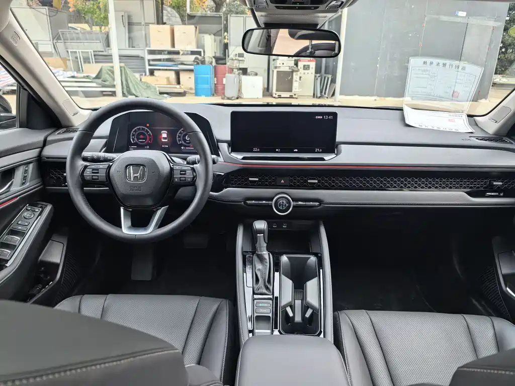 Honda Accord 2025 Sport 260TURBO Comfort